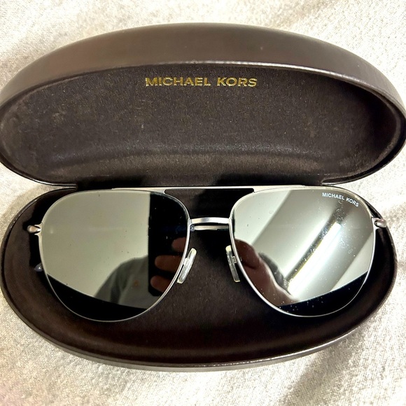 MICHAEL Michael Kors Other - Michael Kors aviator sunglasses. Like NEW worn once.
